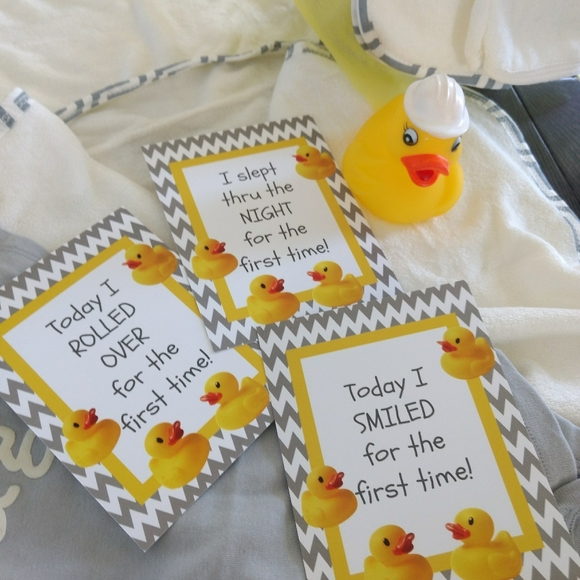 Cute Beach Towel Set | Baby Shower Gift Basket - Picture 5 of 6